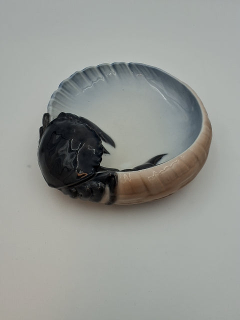 Krabbe askebæger, Royal Copenhagen 3131